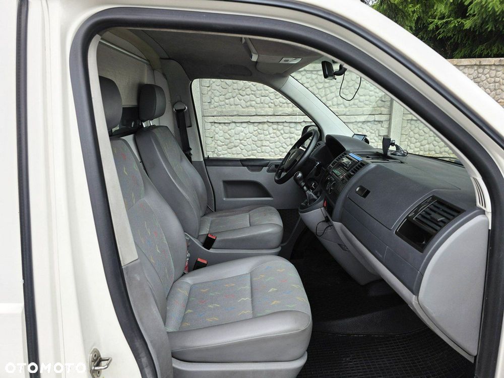 Volkswagen Transporter - 18