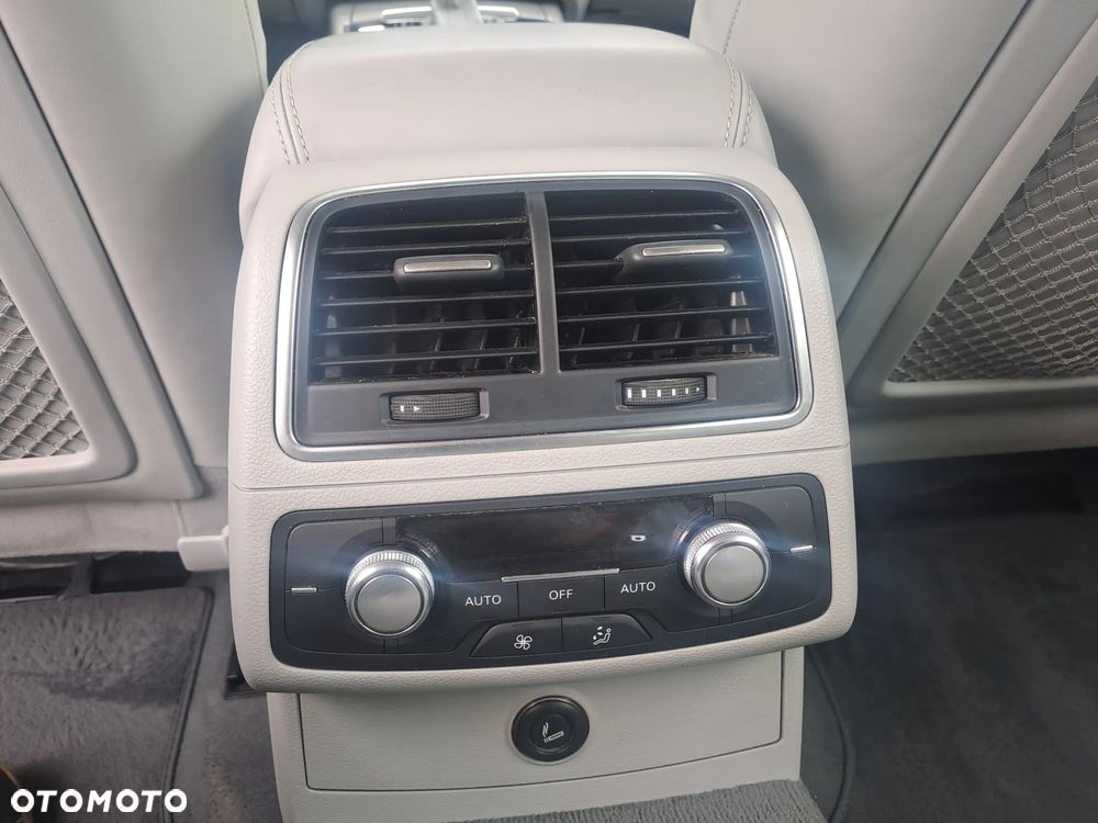 Audi A6 Avant 3.0 TDI Multitronic - 25