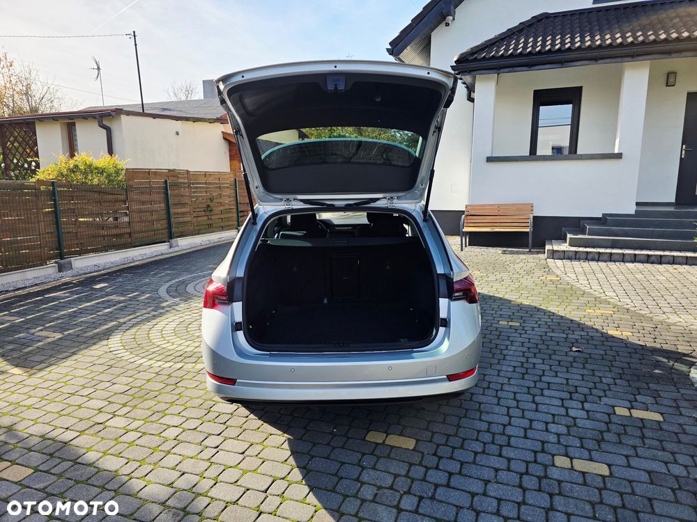 Skoda Octavia Combi 1.5 TSI e-TEC DSG Style - 19