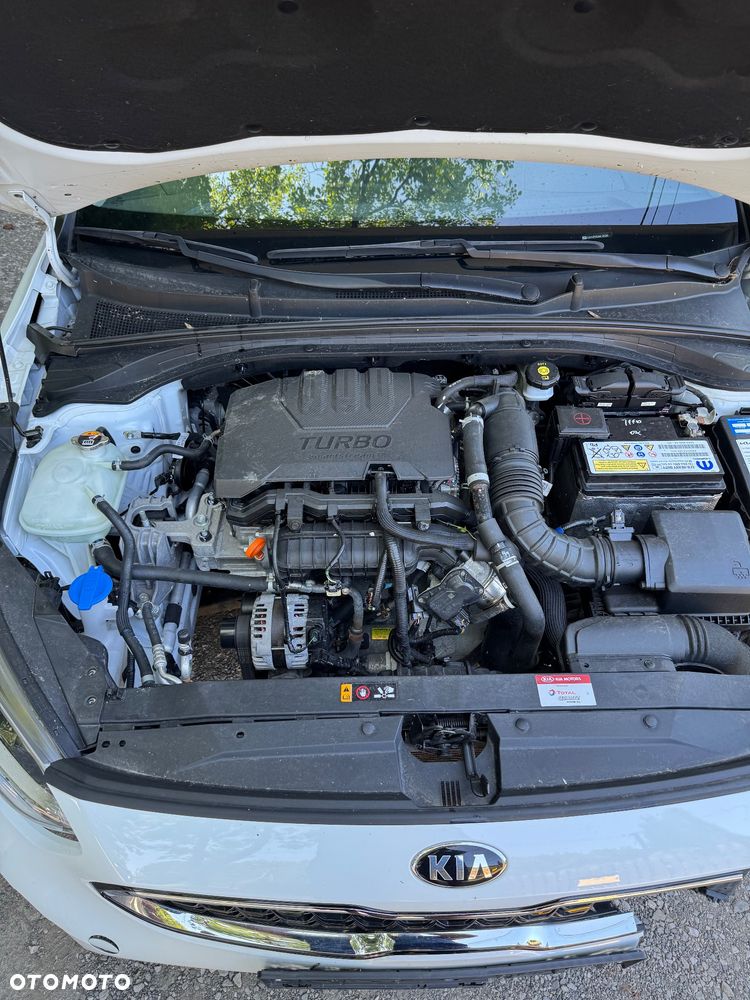 Kia Ceed - 11