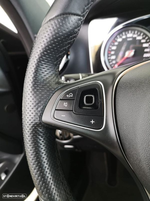 Mercedes-Benz E 220 d Avantgarde - 8