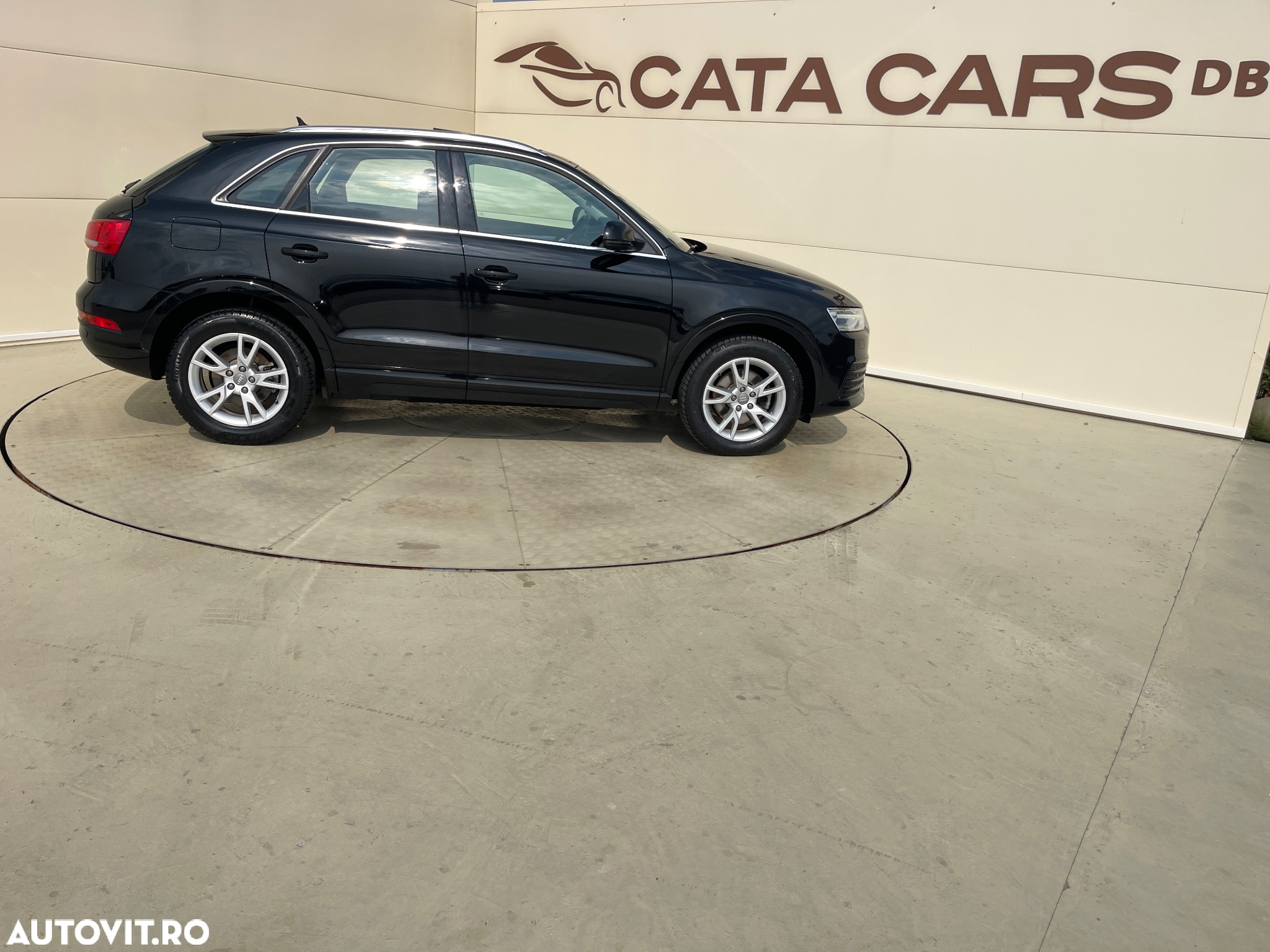 Audi Q3 2.0 35 TDI S tronic - 17