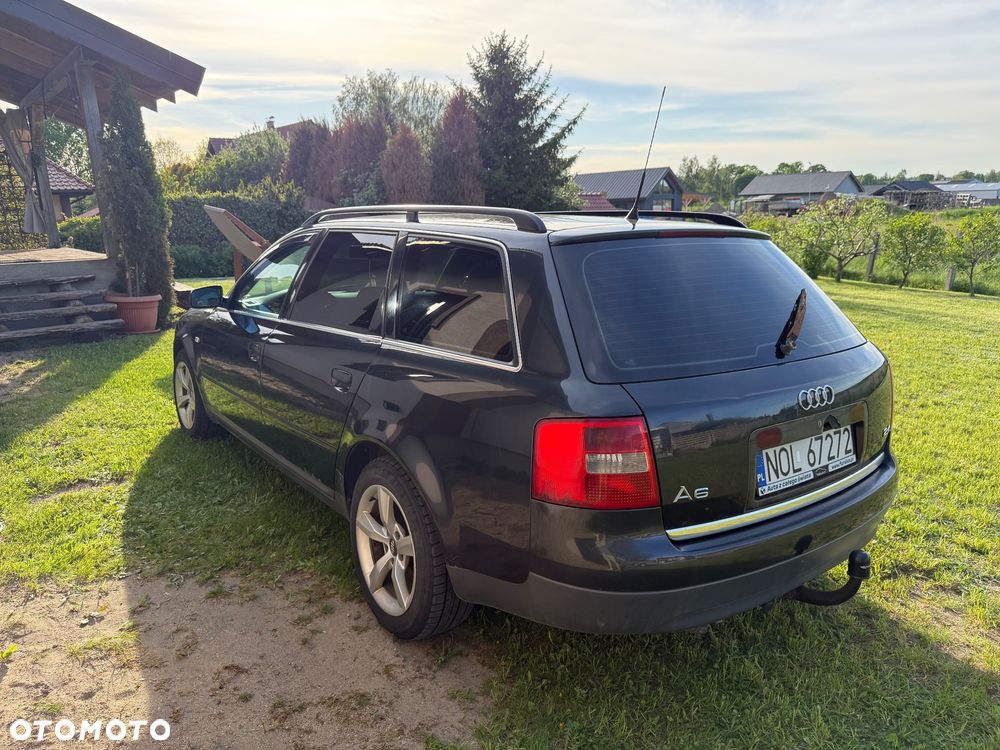 Audi A6 Avant 2.4 - 4