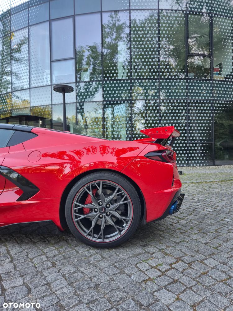 Chevrolet Corvette - 10