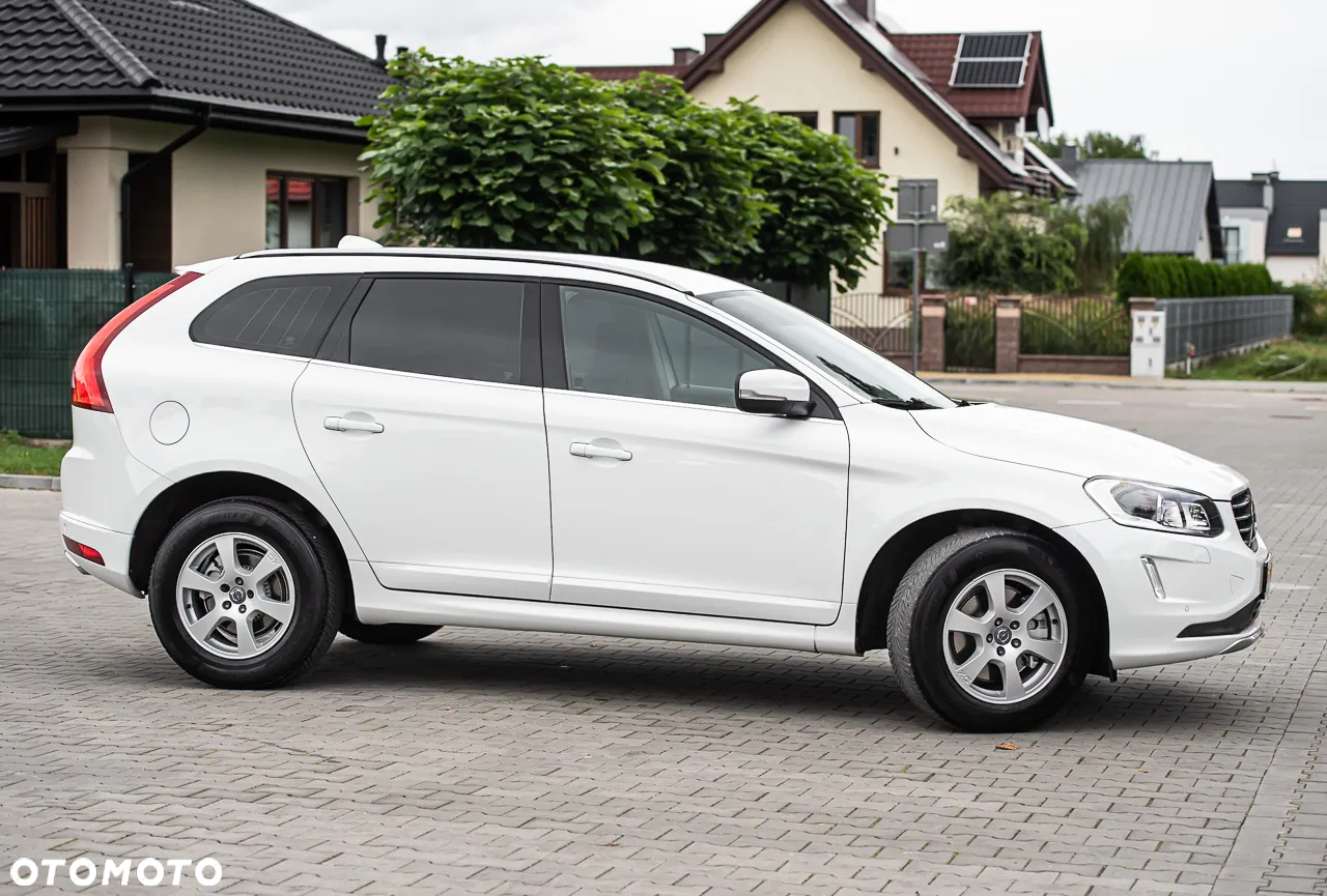 Volvo XC 60 D4 Geartronic Summum - 3