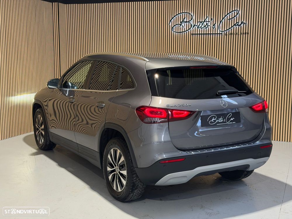 Mercedes-Benz GLA 250 e Progressive - 3