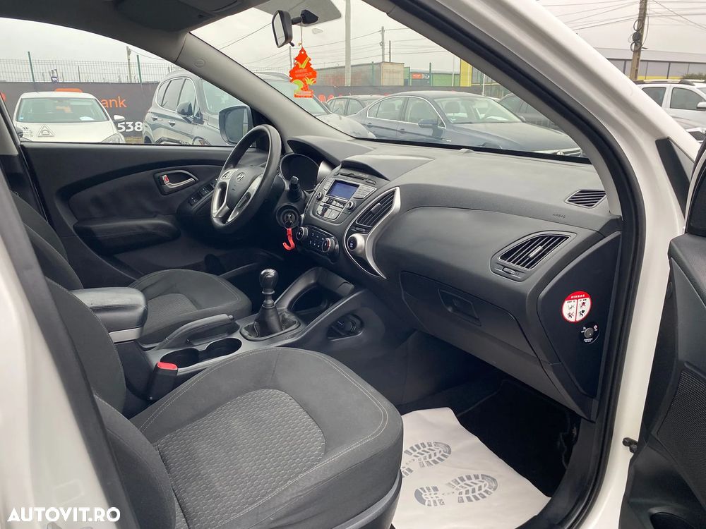 Hyundai ix35 - 11