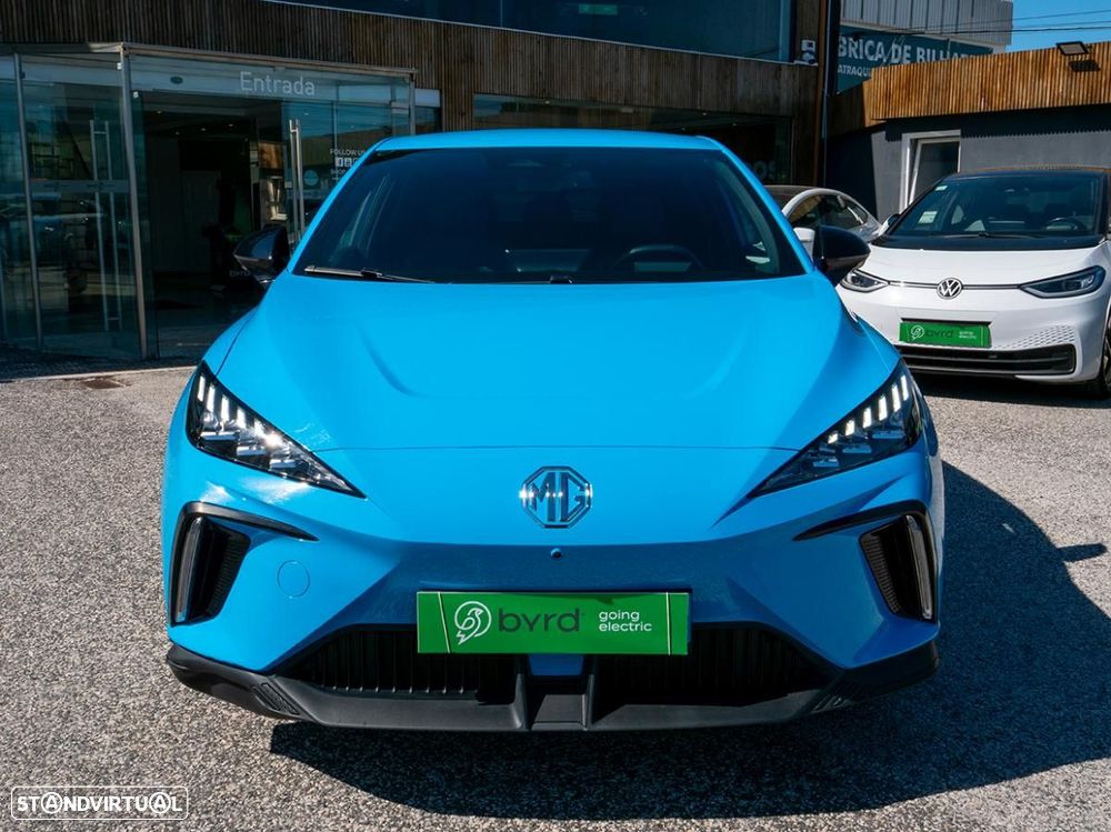 MG MG4 64 kWh Luxury - 4