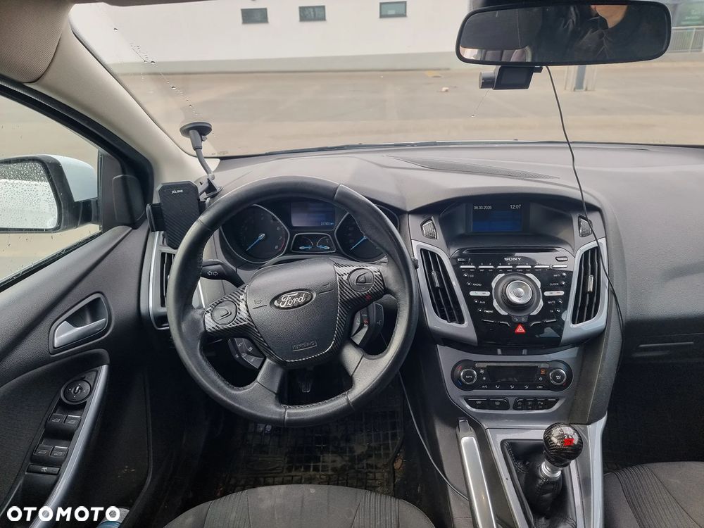 Ford Focus 1.6 EcoBoost Start-Stopp-System Champions Edition - 8