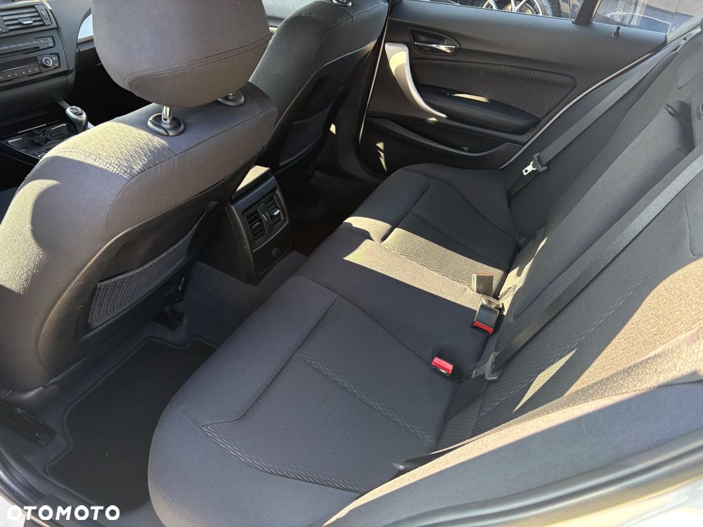 BMW Seria 1 - 17