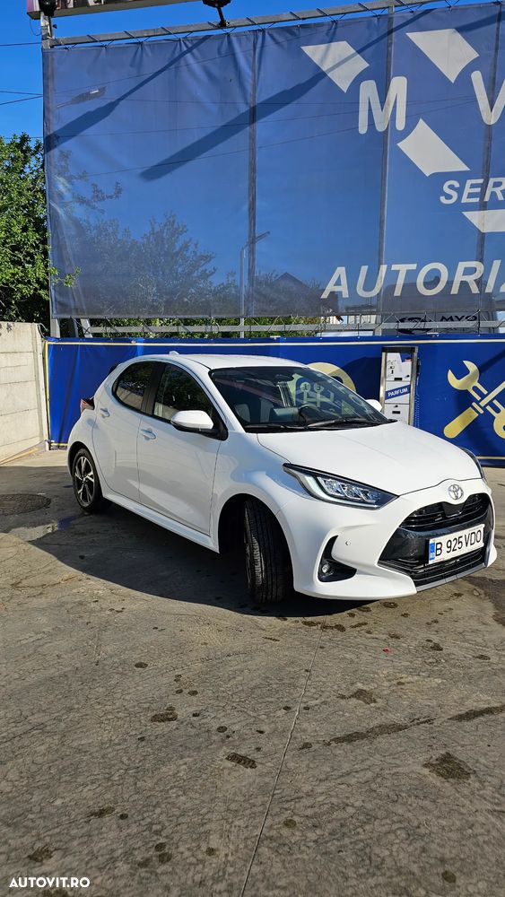 Toyota Yaris 1.5 VVT-i HSD Dynamic - 3