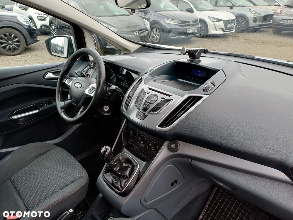 Ford C-MAX - 12