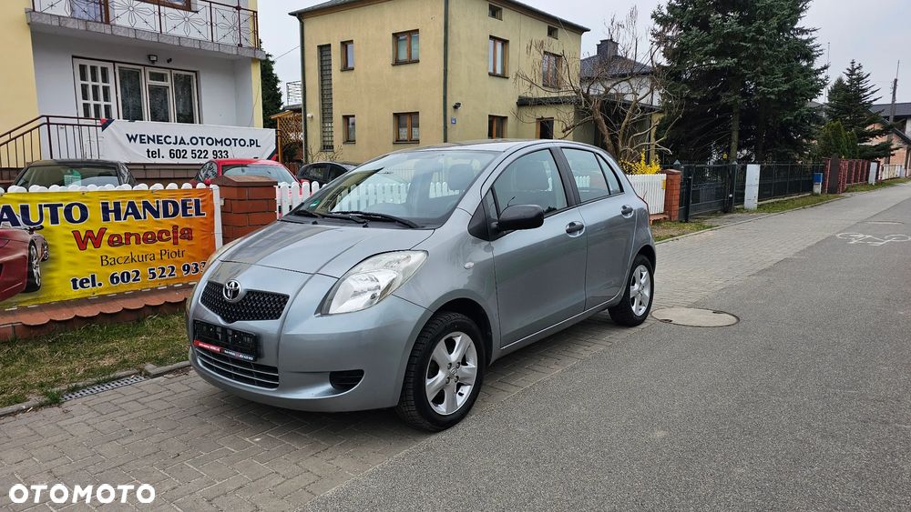 Toyota Yaris 1.0 VVT-i Luna