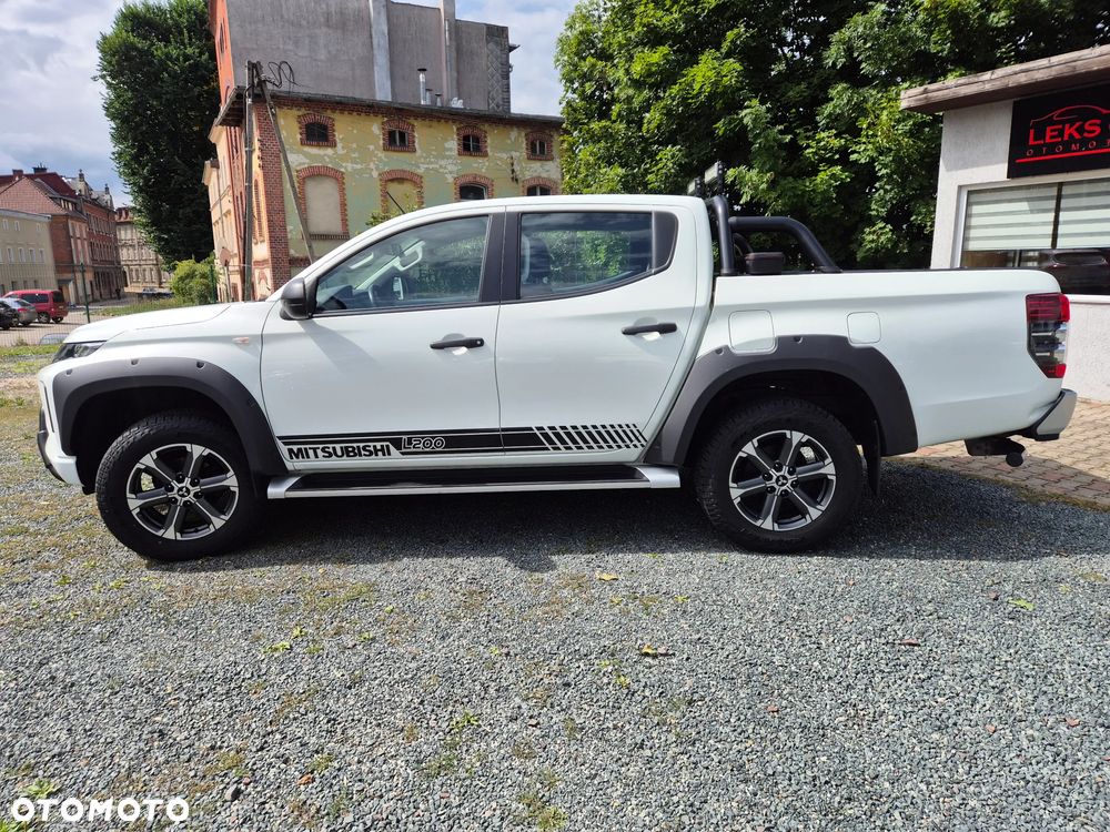 Mitsubishi L200 Pick Up 4x4 S&S Autm Double Cab Plus - 12