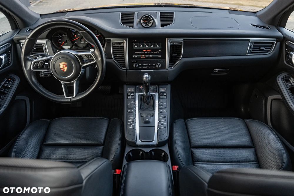 Porsche Macan - 16
