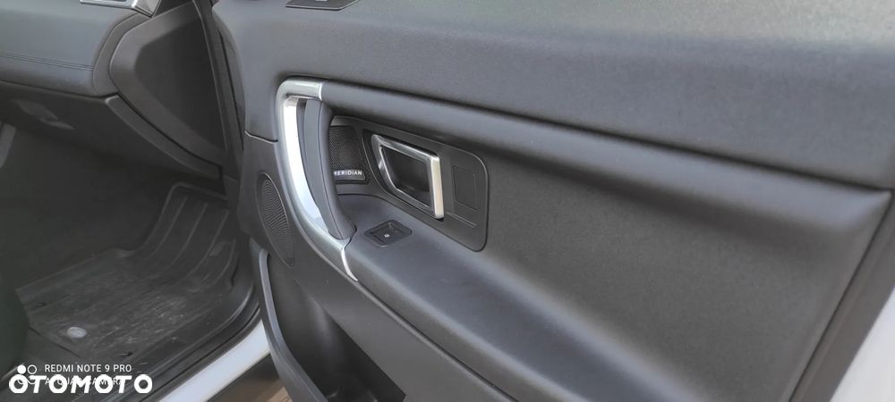 Land Rover Discovery Sport 2.0 TD4 HSE Luxury - 28