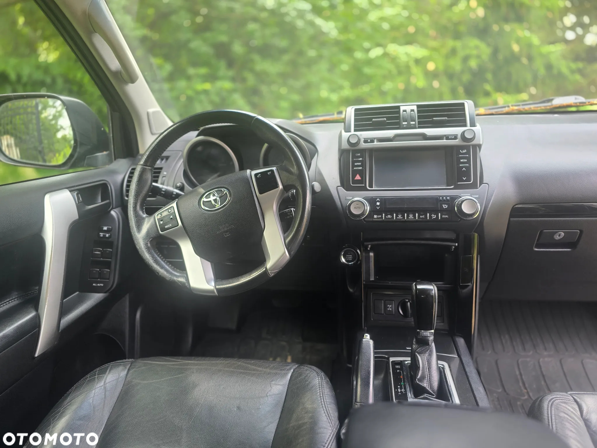 Toyota Land Cruiser - 8