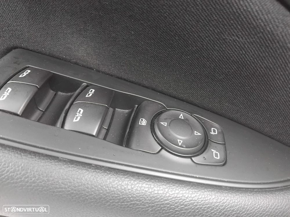 Opel Insignia Sports Tourer 1.5 D Business Edition - 16