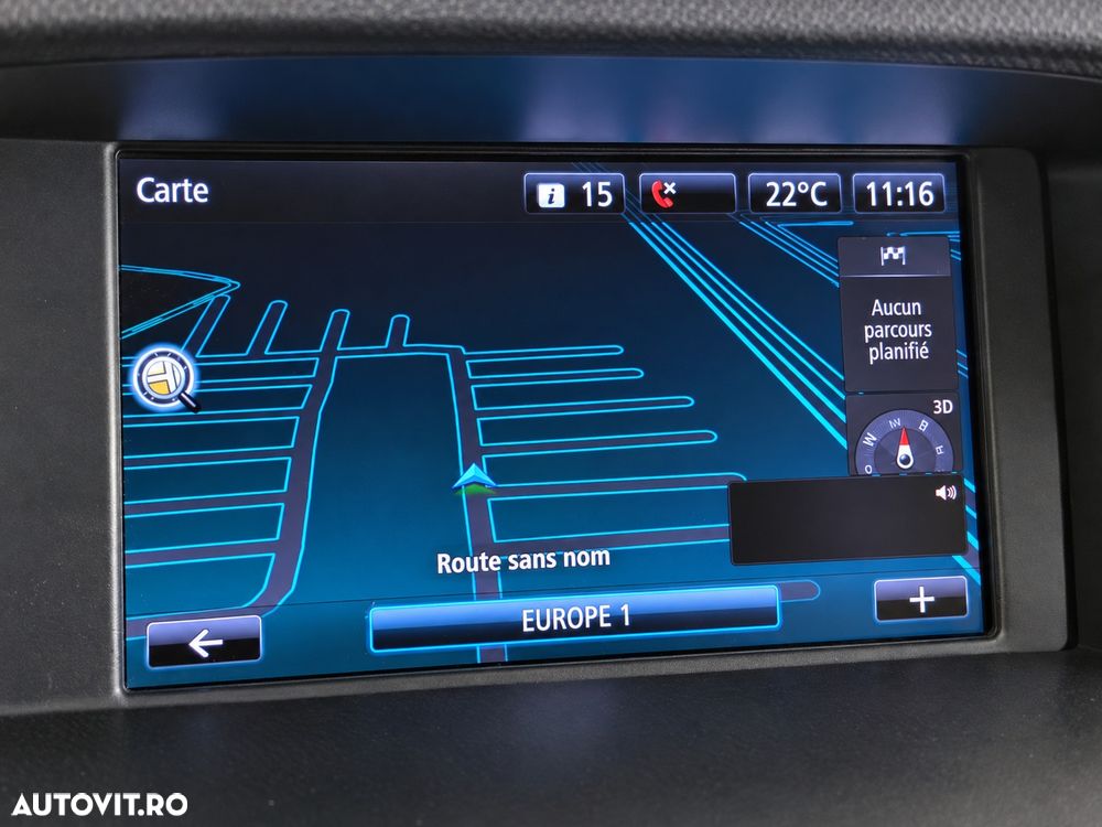 Renault Laguna dCi 110 FAP EDC Paris - 8
