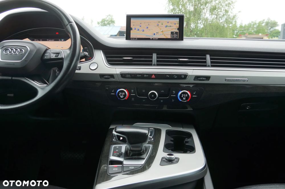 Audi Q7 - 13
