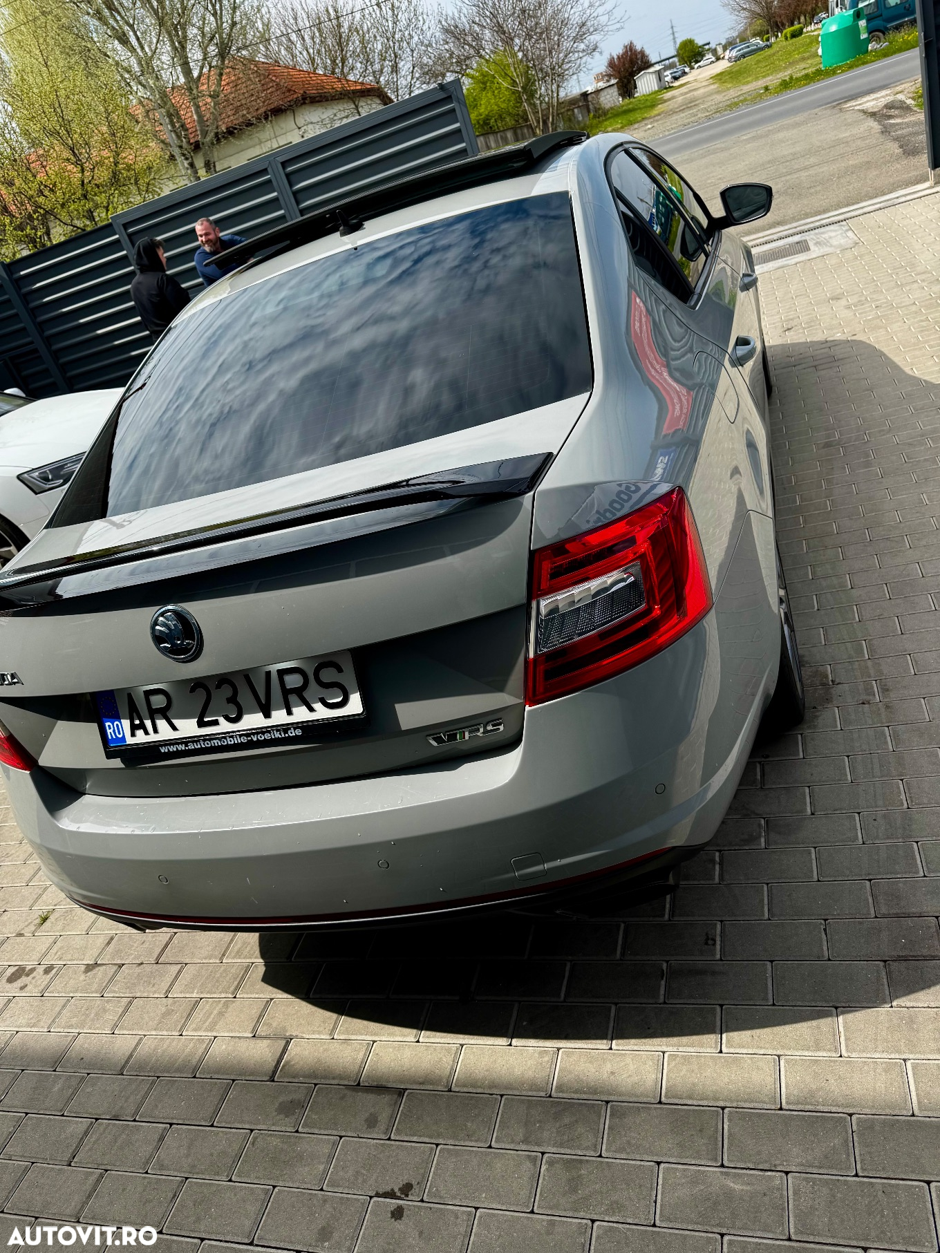 Skoda Octavia 2.0 230 TSI DSG RS - 9