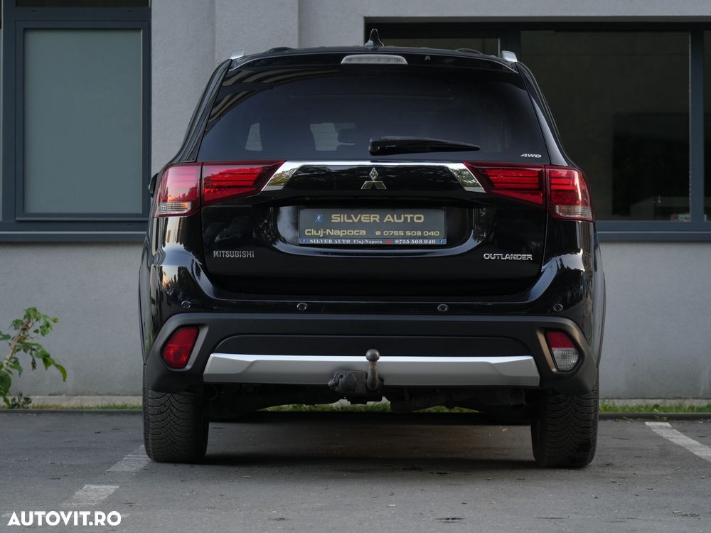 Mitsubishi Outlander 2.2 DI-D 4WD Automatik Diamant Edition - 33