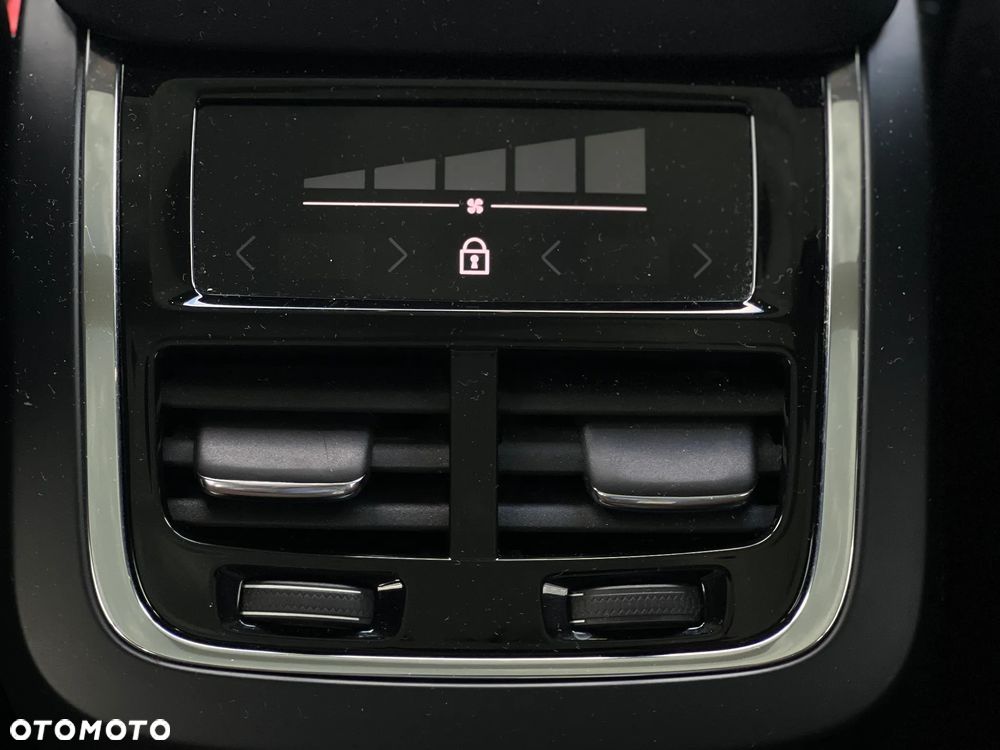 Volvo XC 90 - 17