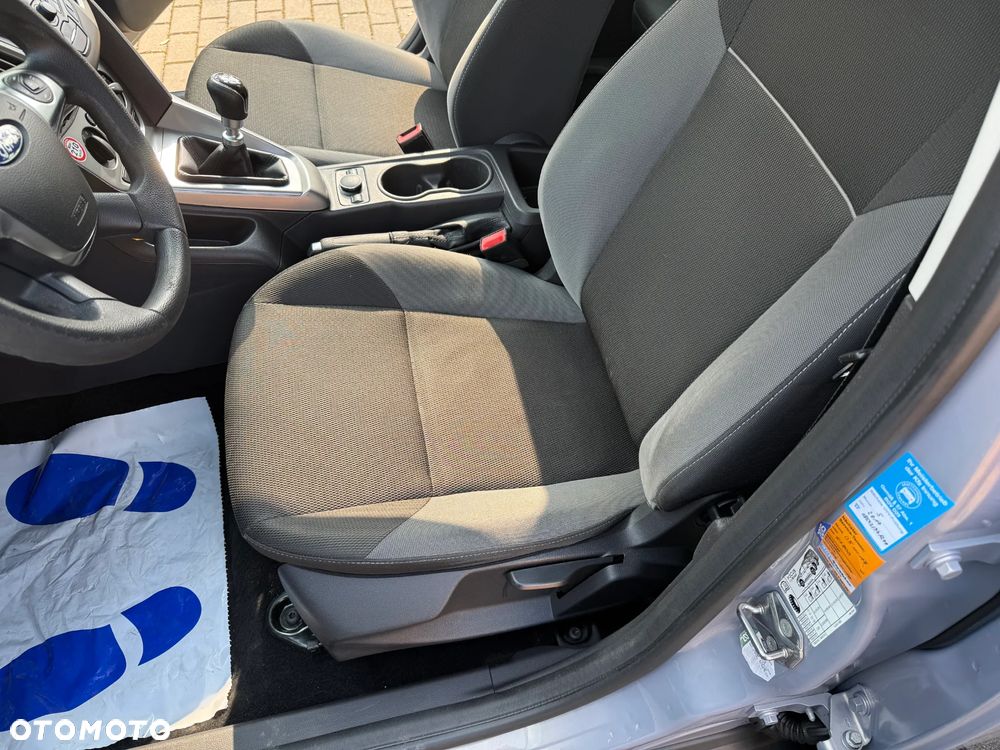 Ford Focus - 21