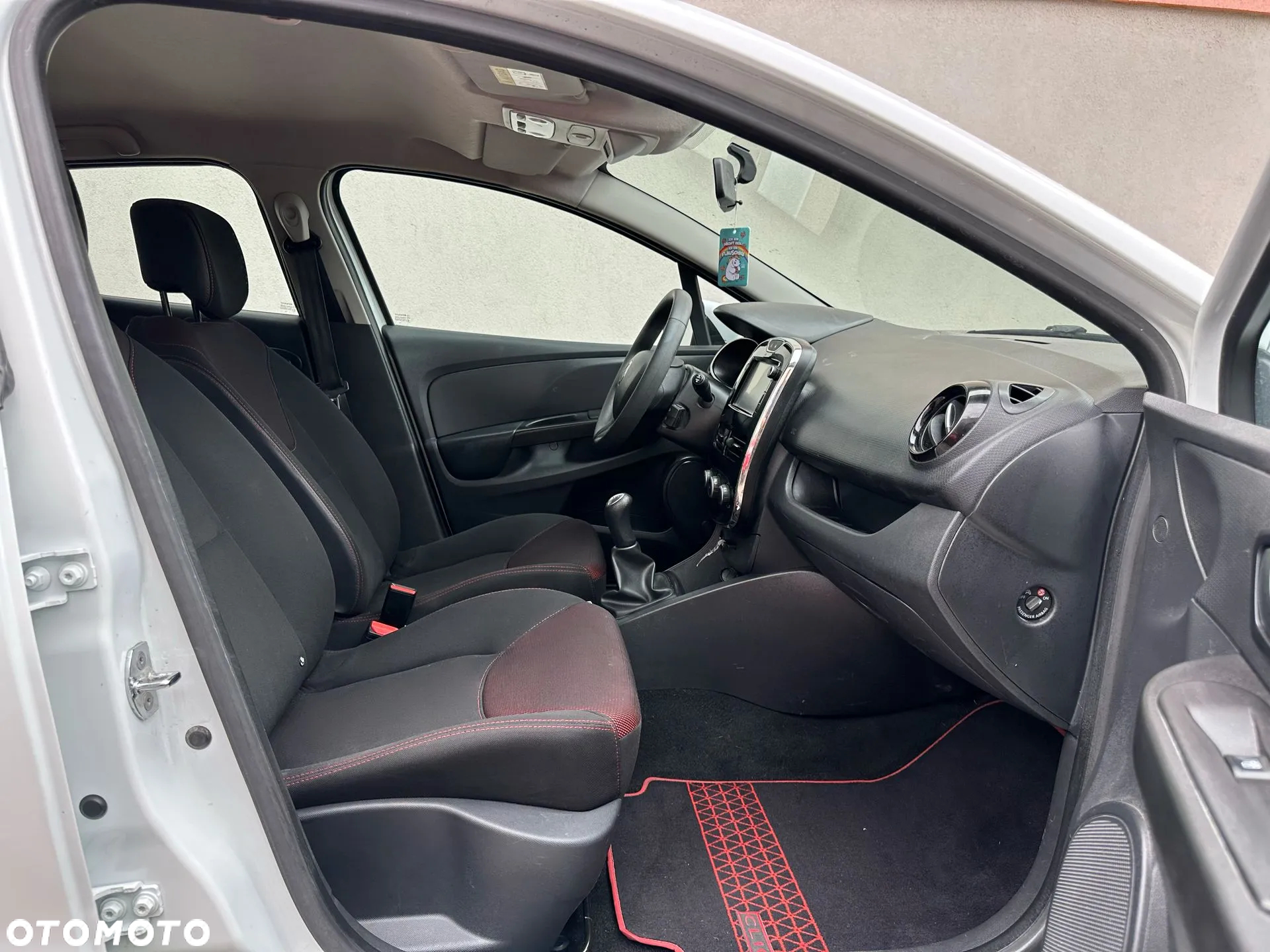 Renault Clio 1.2 16V 75 Limited - 8