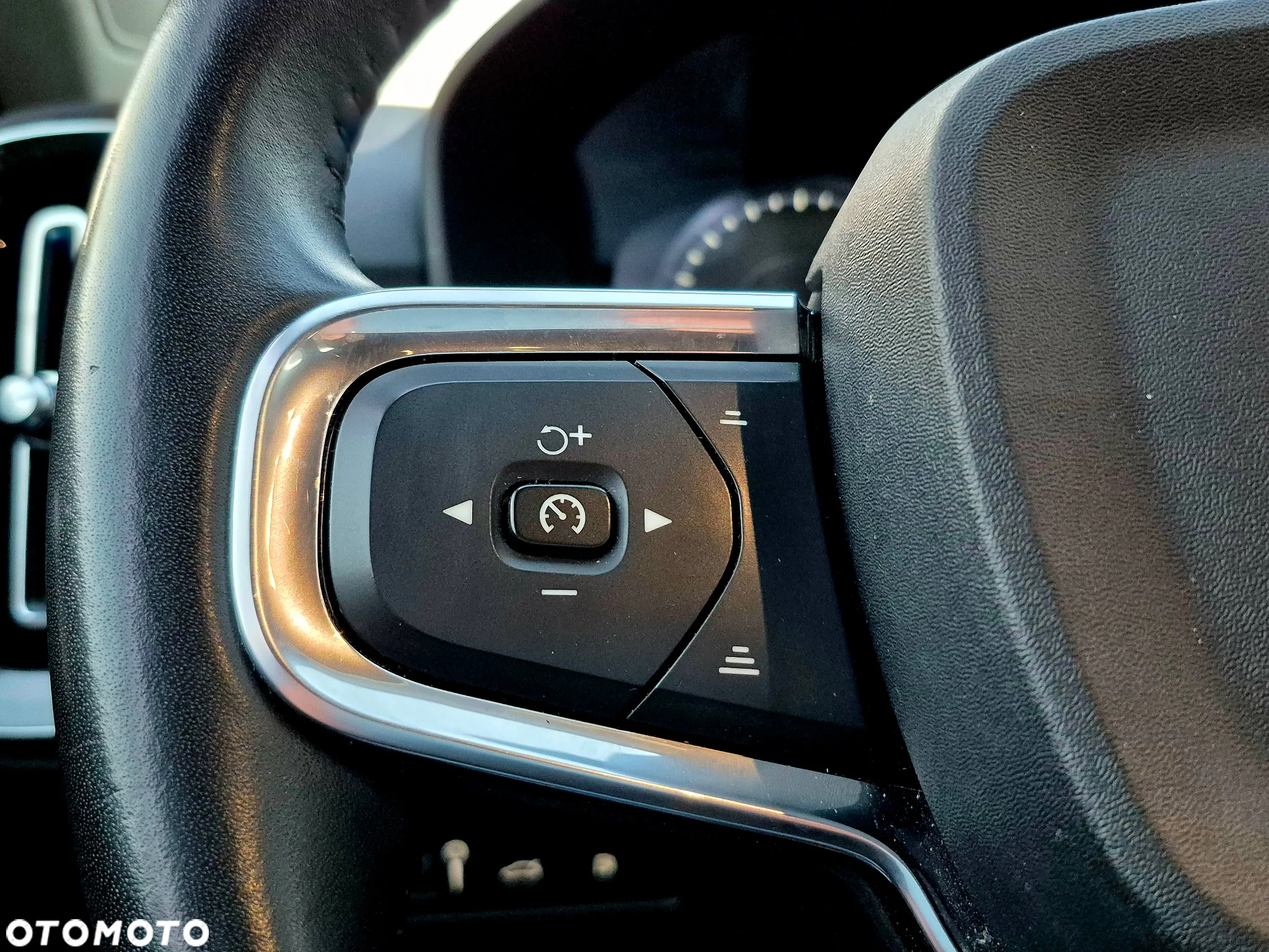 Volvo XC 40 T5 Plug-In Hybrid Inscription - 24