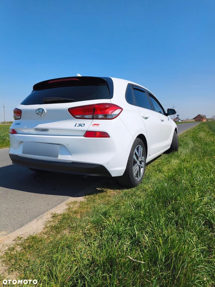 Hyundai i30 1.6 D GO Plus - 4