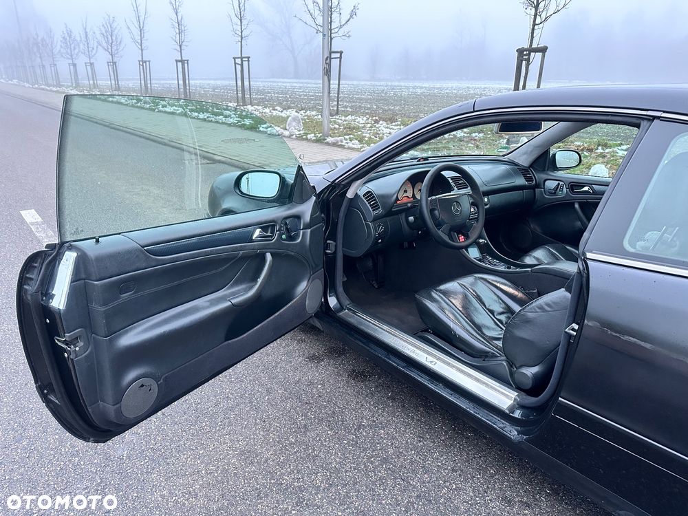 Mercedes-Benz CLK - 15