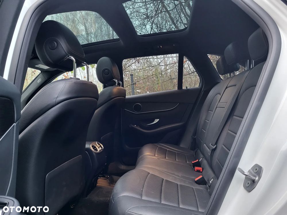 Mercedes-Benz GLC 300 4Matic 9G-TRONIC - 14