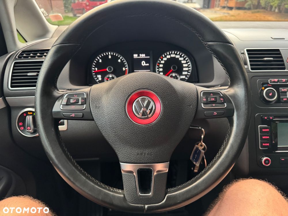 Volkswagen Touran 1.6 TDI DPF BlueMotion Technology STYLE - 17