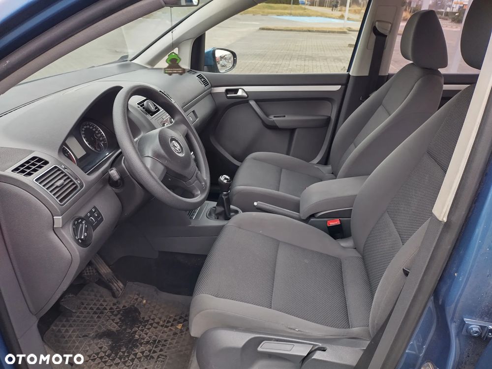 Volkswagen Touran 1.6 TDI DPF BlueMotion Technology Trendline - 6