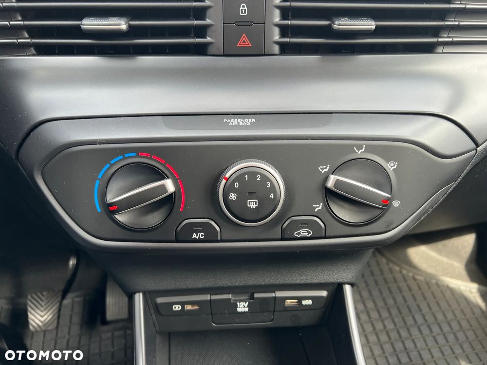 Hyundai i20 1.2 Pure - 14