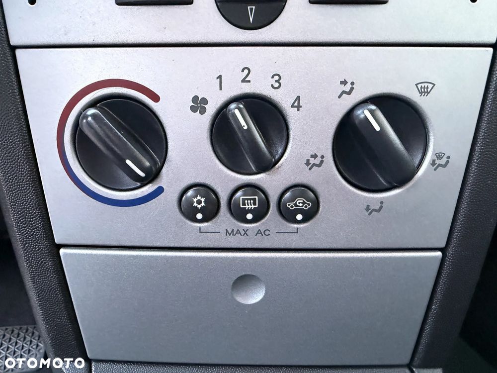 Opel Meriva 1.6 16V Enjoy Easytronic - 10