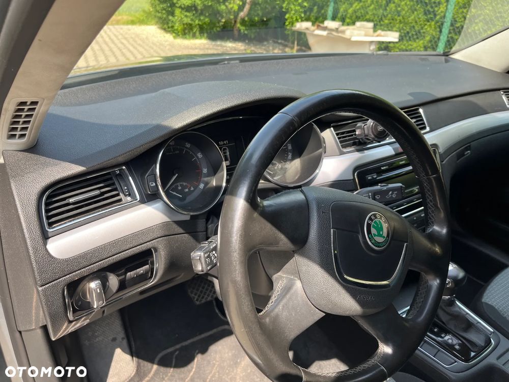 Skoda Superb 1.8 TSI Ambition DSG - 10