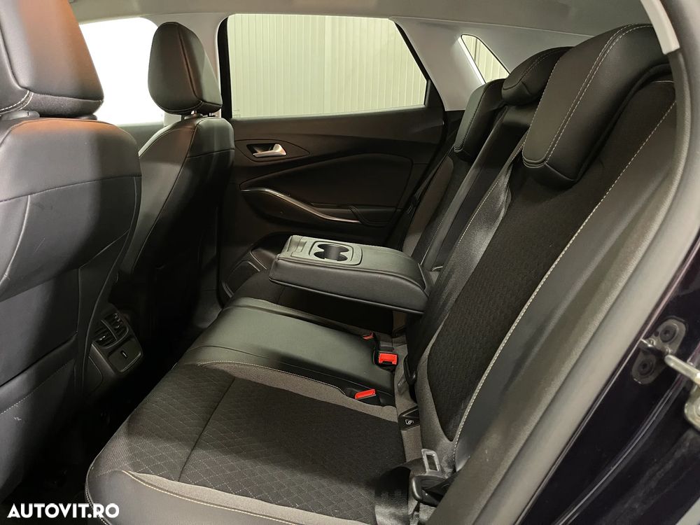 Opel Grandland X - 11