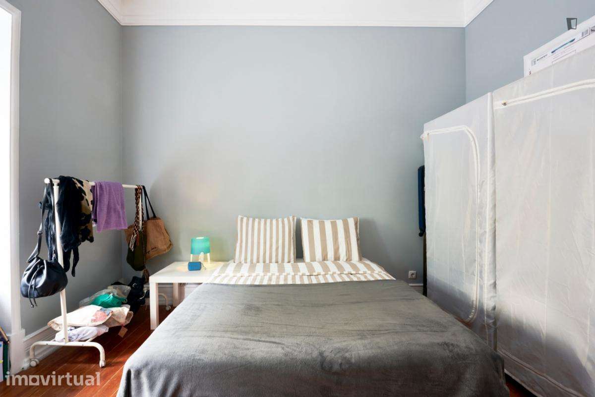 Quarto - localizado em Entrecampos Lisbon - Grande imagem: 2/38