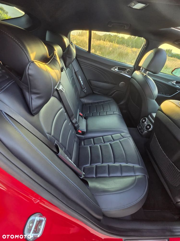 Kia Stinger 3.3 T-GDI V6 GT AWD - 10