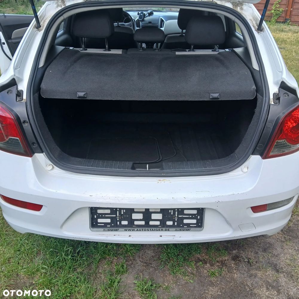 Chevrolet Cruze - 13