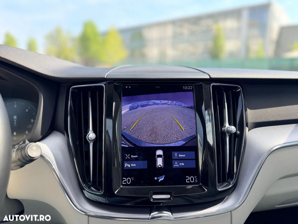 Volvo XC 60 B4 D AWD Geartronic Momentum Pro - 20