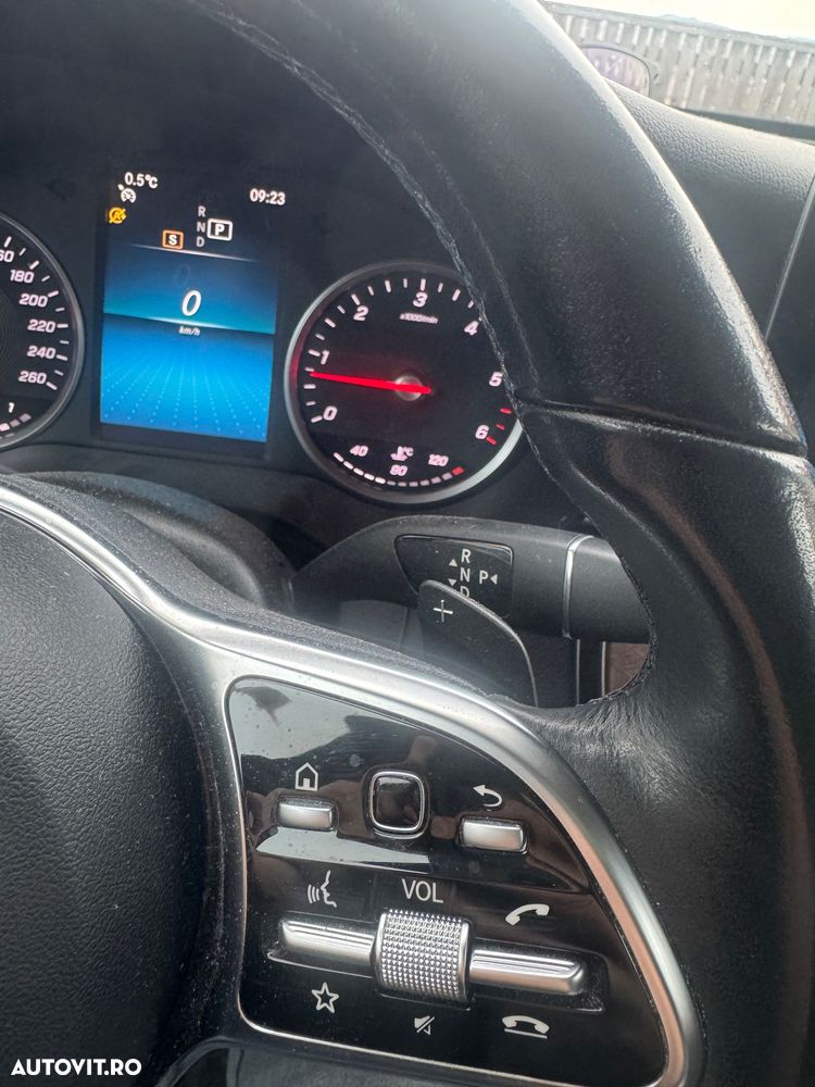 Mercedes-Benz GLC 220 d 4MATIC 9G-TRONIC - 10