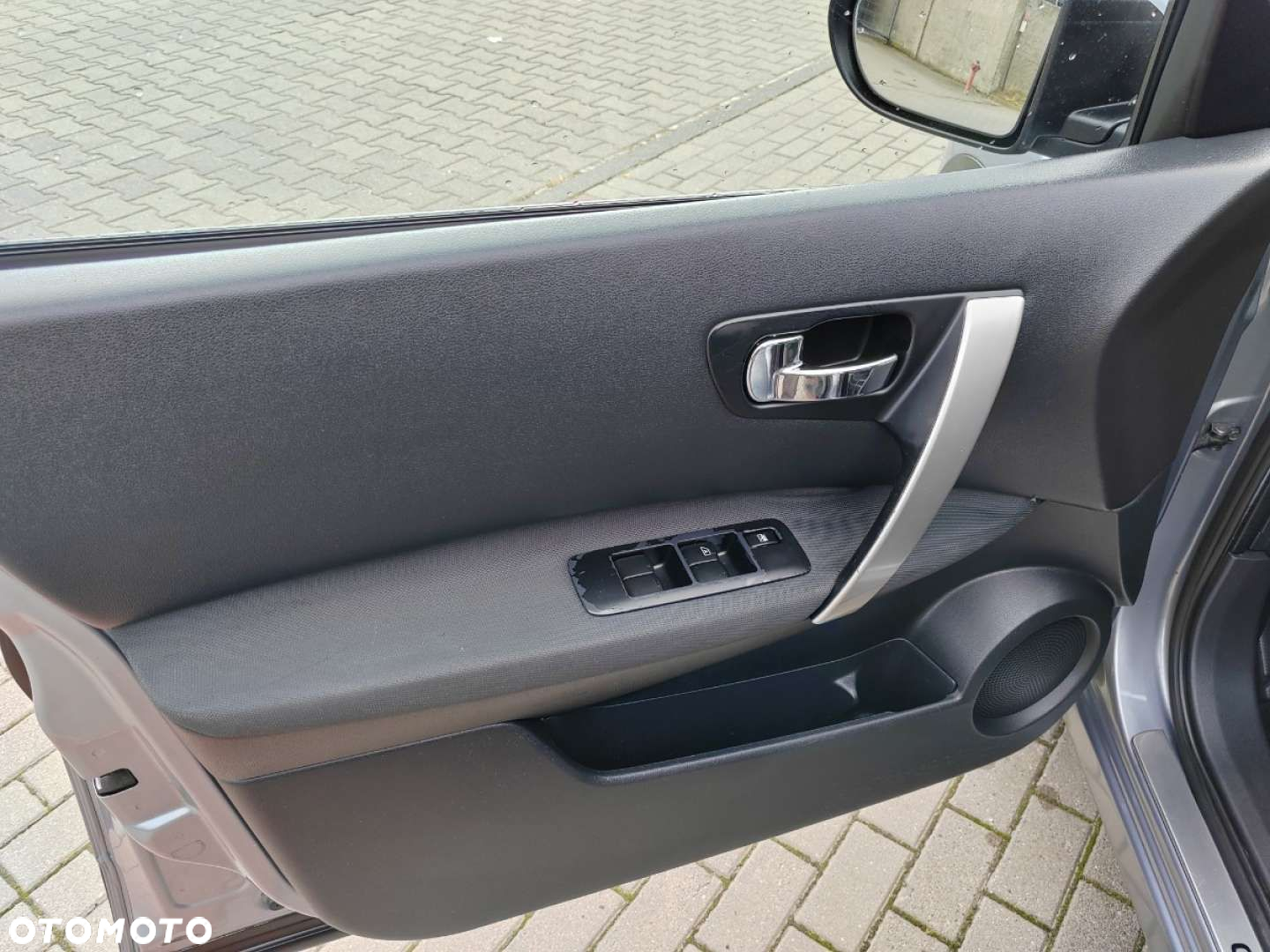 Nissan Qashqai+2 - 11