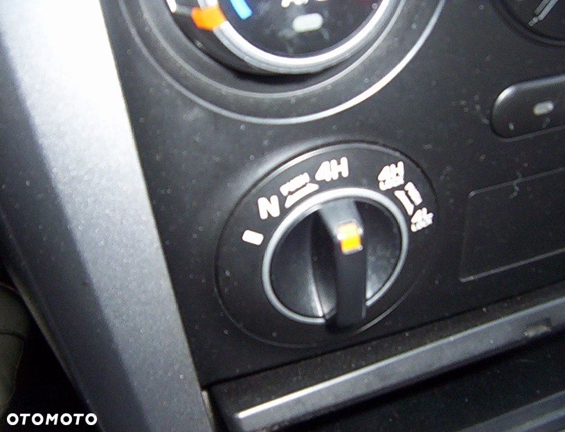 Suzuki Grand Vitara 1.9 DDiS Comfort - 14