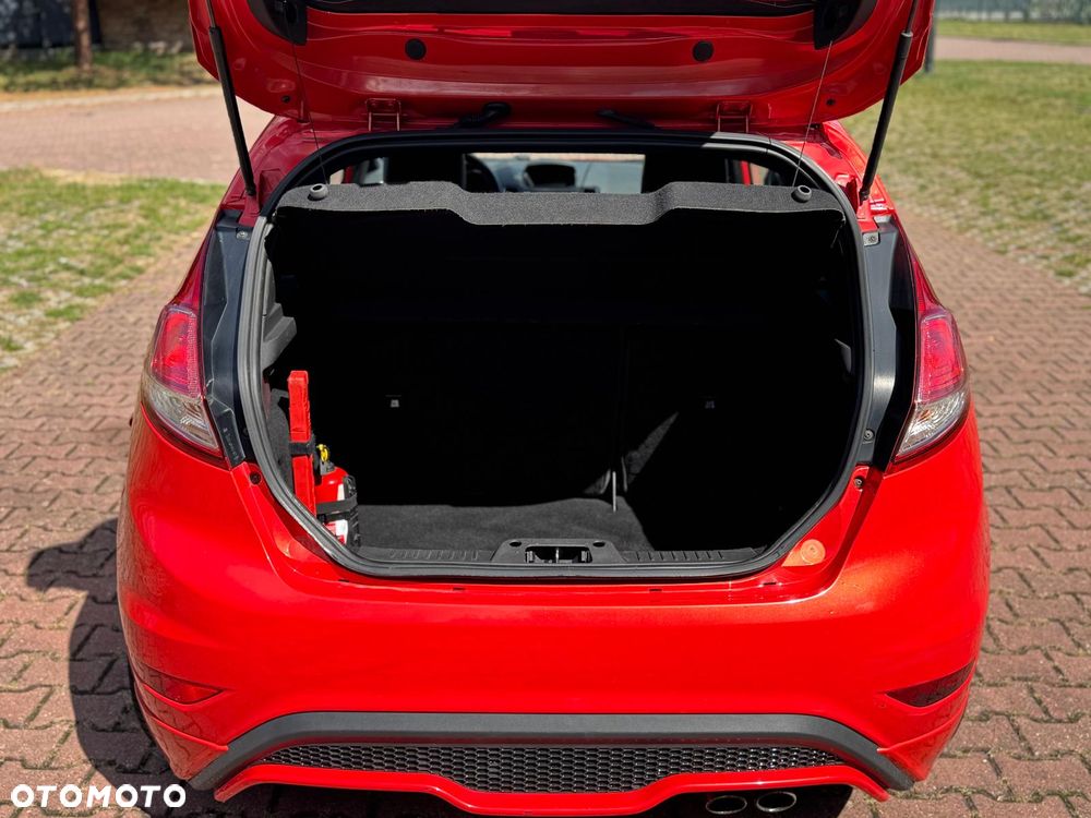 Ford Fiesta ST2 - 24