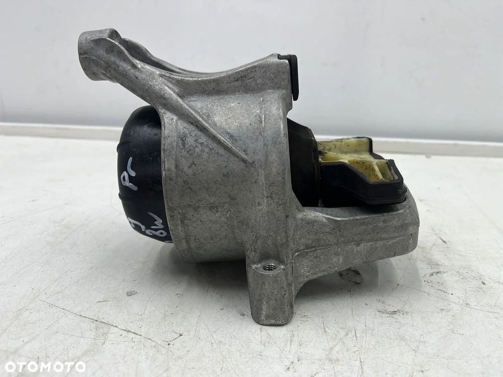 Poduszka silnika Audi A4 B9 8w Audi A5 II 8w F5 15-24r prawe mocowanie łapa silnika oryginalna 8w019 - 5