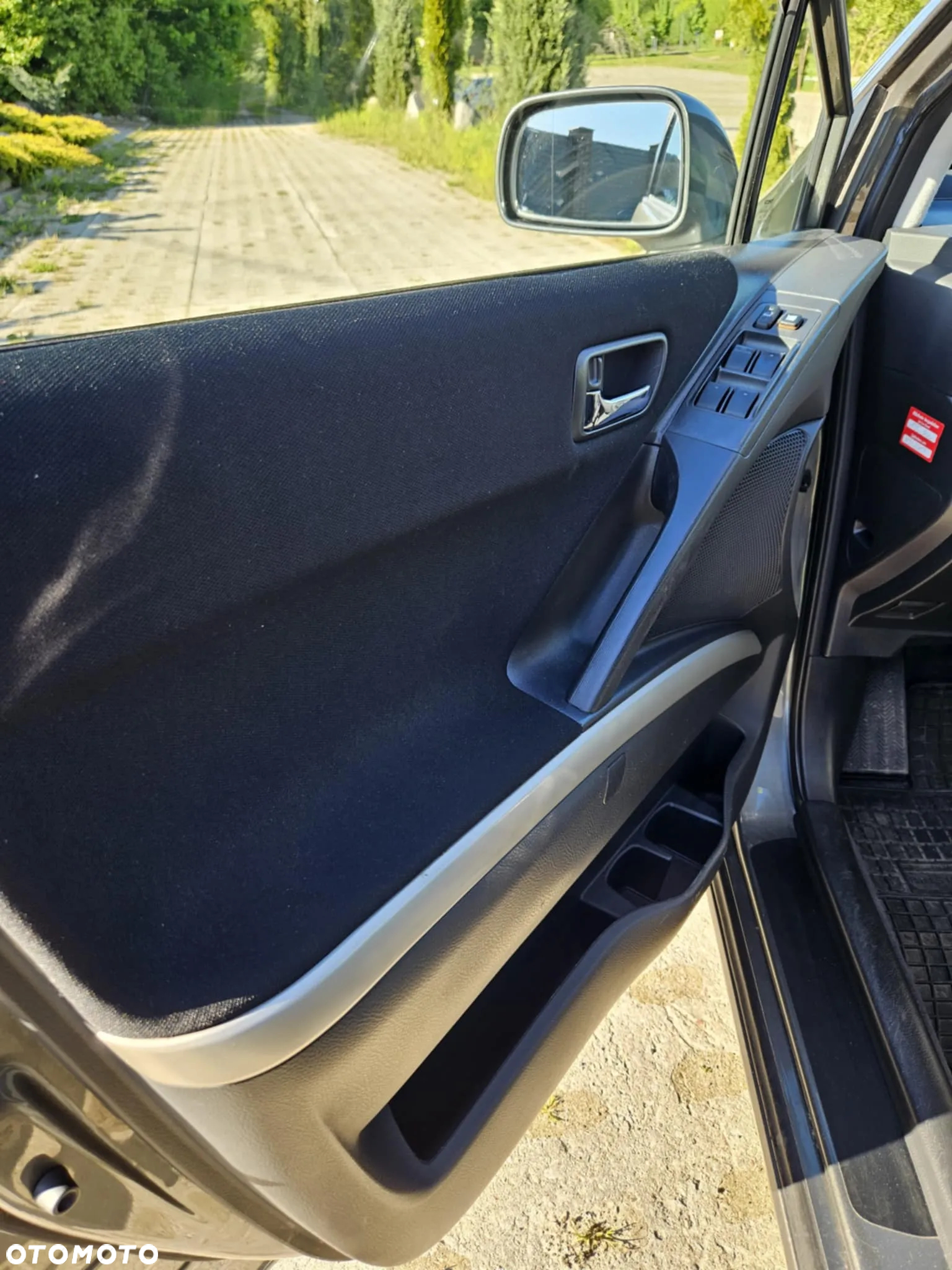 Toyota Corolla Verso 1.8 Gold + 7os - 32