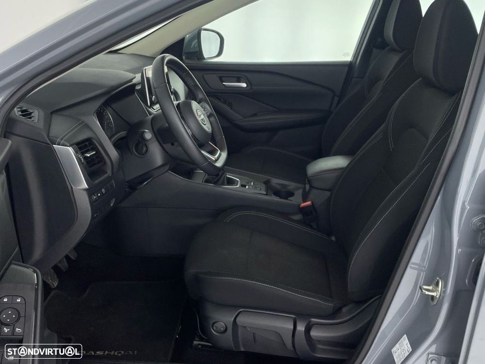 Nissan Qashqai 1.3 DIG-T Engage - 11